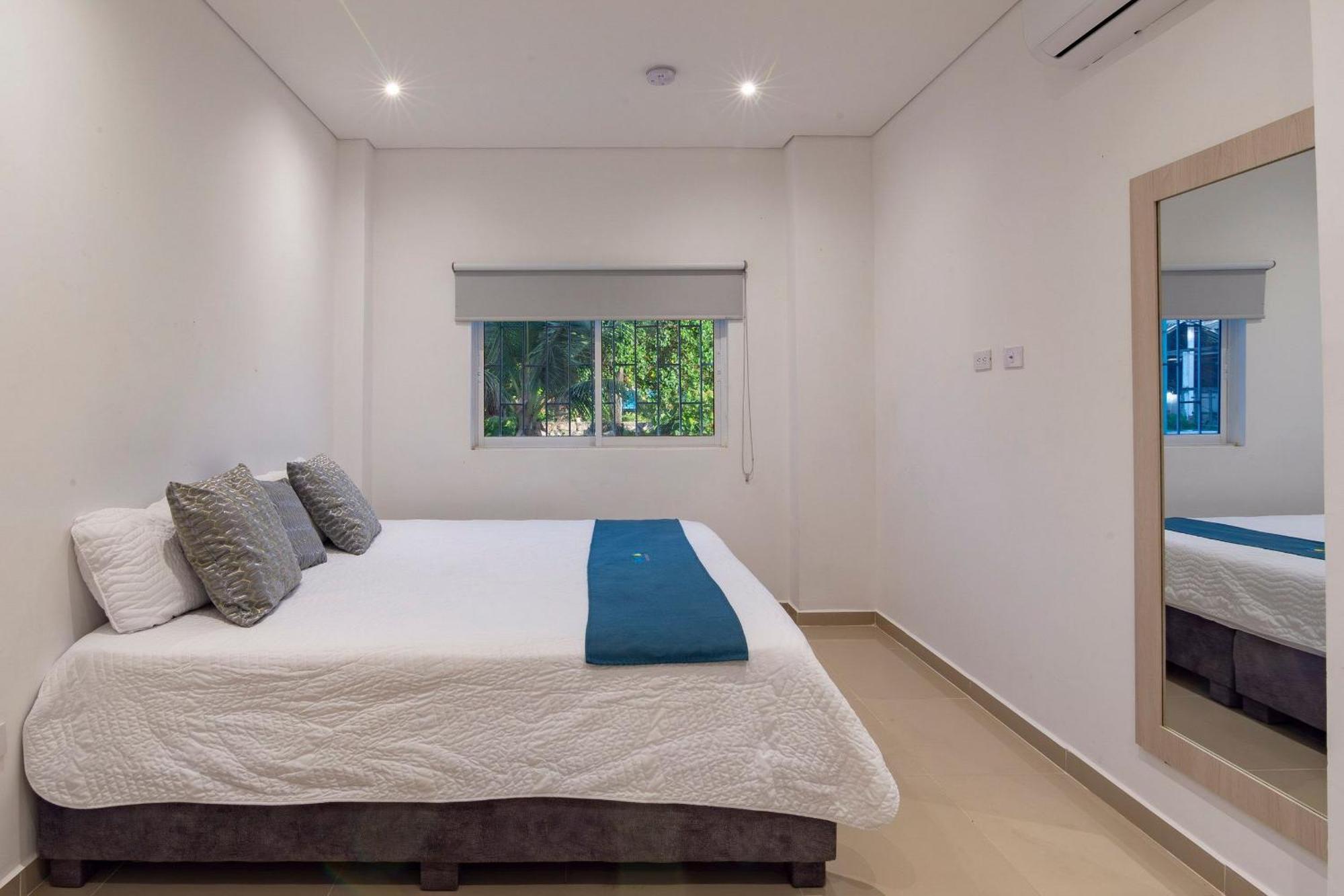 Amazing Beach House 13Br W/Pool & Staff Cartagena Exteriör bild