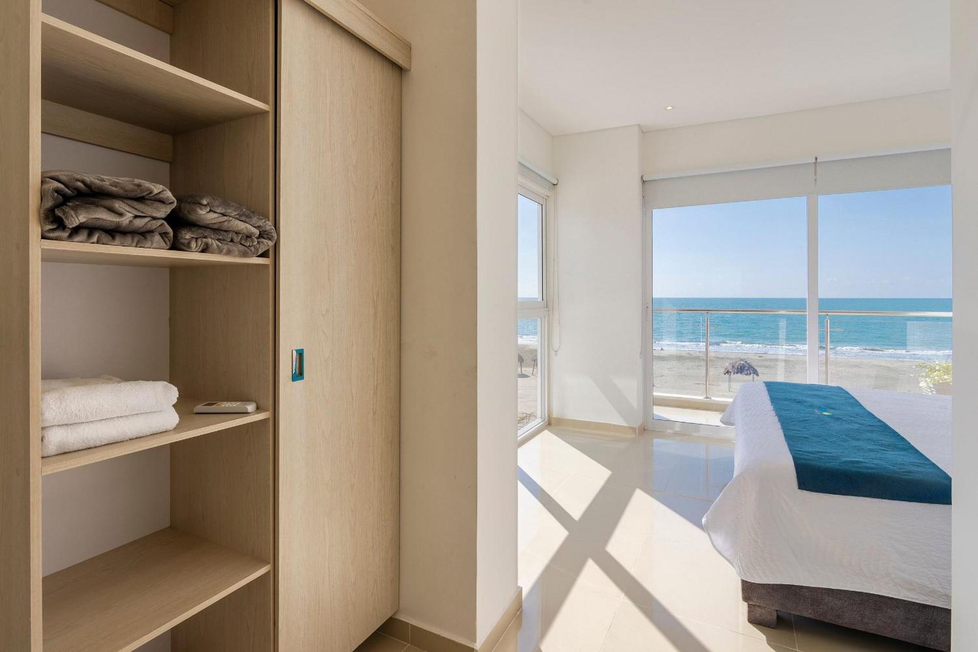 Amazing Beach House 13Br W/Pool & Staff Cartagena Exteriör bild